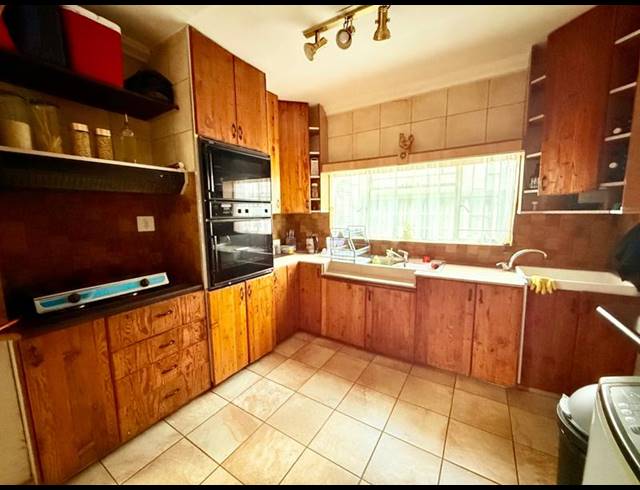 4 BEDROOM HOUSE FOR SALE IN VANDERBIJLPARK CW 3